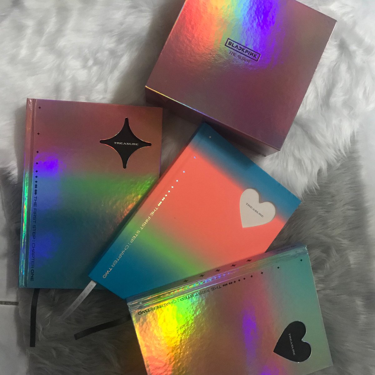 treasureuharu's tweet photo. Finally got mine today ๐ญ๐Literally screaming rn!!!!
To my other albums ang tagal nyo mag worldtour ๐
#Teumeblink https://t.co/UP4QCsQH8z