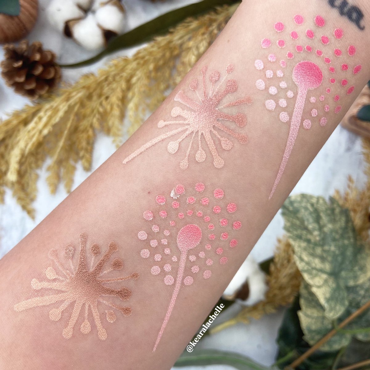 kearalachelle's tweet photo. Some @PIXIBeauty photos and swatches for you! These are the Eye Effects palettes in Rosette Ray & Hazelnut Haze and the Nuance Quartettes in Honey Nectar & Sugar Blossom! #playwithpixi #pixiperfect #pixibeauty @ReplicaSurfaces #gifted #pr thank you #pixi !!! https://t.co/WduFQ8e7d1