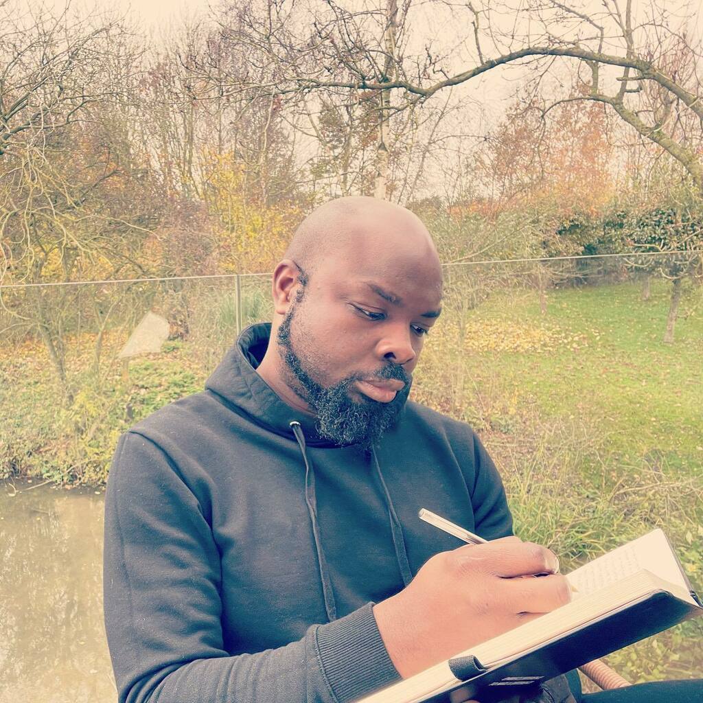 Live_YourQuotes's tweet photo. Connecting the dots backwards ...✍🏾 https://t.co/gYvd0hsnw0 https://t.co/lit0zR31HQ