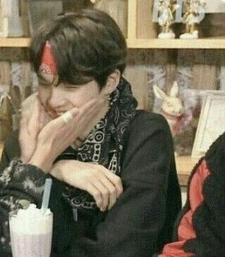 Yoongi can never say "no" to taehyung - a literal devastating thread :