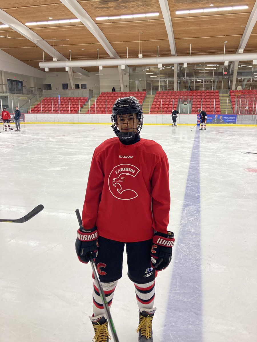 CCougars17_aaa's tweet photo. Ryan Toor wins with the most accurate shot nailing all 3 targets in 14.39 seconds. The Accuracy Challenge is brought to you by Lafarge. #SkillsComp #DefendTheNorth #Sniper https://t.co/bq73svsFaq