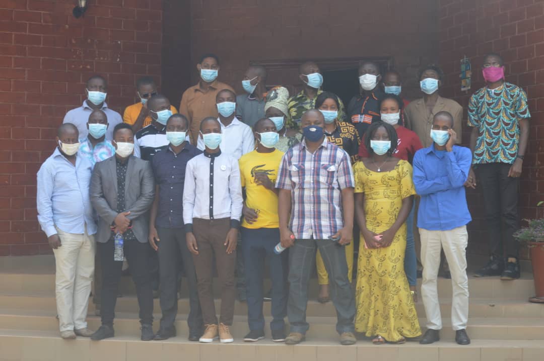 À Kindia au compte du #Projet_FONIKÉ
@SFCG_Guinee
<a href="/PjufmG/">PJUFM GUINÉE</a>
<a href="/AInnoseo/">Innoseo OsezInnover!</a>

<a href="/ablogui/">ABLOGUI</a> 
<a href="/espacefm_gn/">Espace FM Guinée ( EUROPE )</a> 
@LamineGUIRASSY