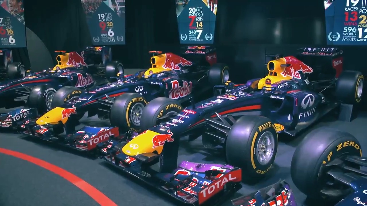 Sky Sports F1さんはtwitterを使っています Behind The Scenes At Redbullracing Tedkravitz Visited Christian Horner At The Home Of Red Bull Racing As They Celebrated Their 300th Grand Prix In Turkey Skyf1 F1