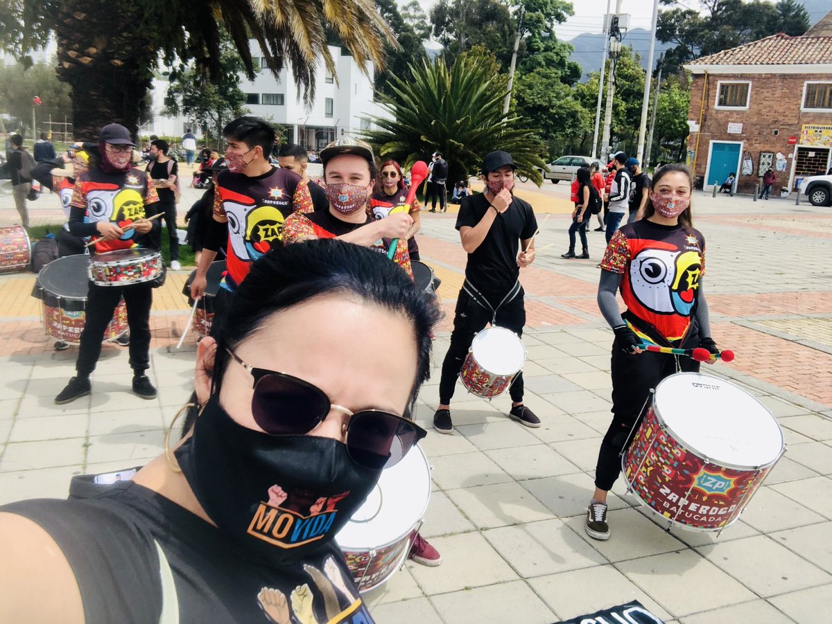 Marianiniecheve's tweet photo. !Ya estamos listos en la UN calle 26. Les esperamos! #ParoNacional21N #DylanVive @HypatiaHurtado
@MoVidaCol #moVidacol https://t.co/gQ6qVuJvxG