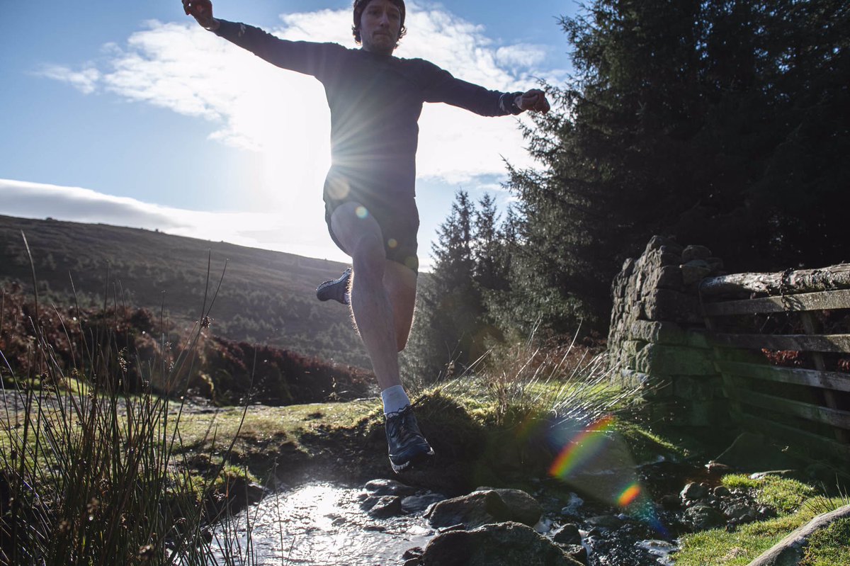 JWHBaxter's tweet photo. Recently had the opportunity to test out the @nvii_str8_uk Terra TT.Really impressed! 

Aggressive tread,light but still really comfy on all terrains which certainly makes them versatile &amp; ideal for those winter training 👌🏻
📸 @MBaxterPhoto

#nviiuk #fellrunning #mountainrunning https://t.co/eBRdUni5JE