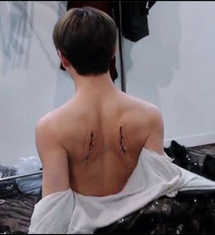 let& #39;s also appreciate his back too!