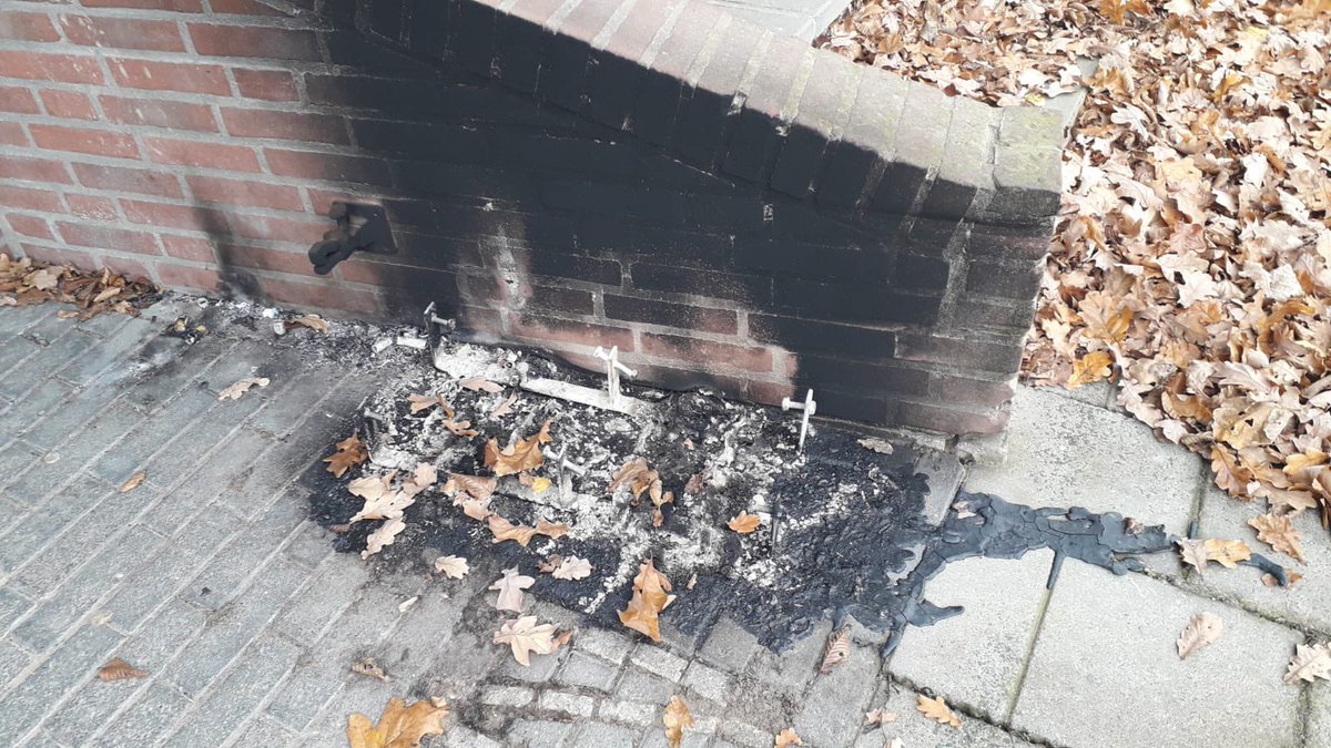 vvboskant's tweet photo. Vandalisme op ons sportpark. Zie voor meer info: https://t.co/aKbBnHmVS3 https://t.co/hTjyzkhdeI