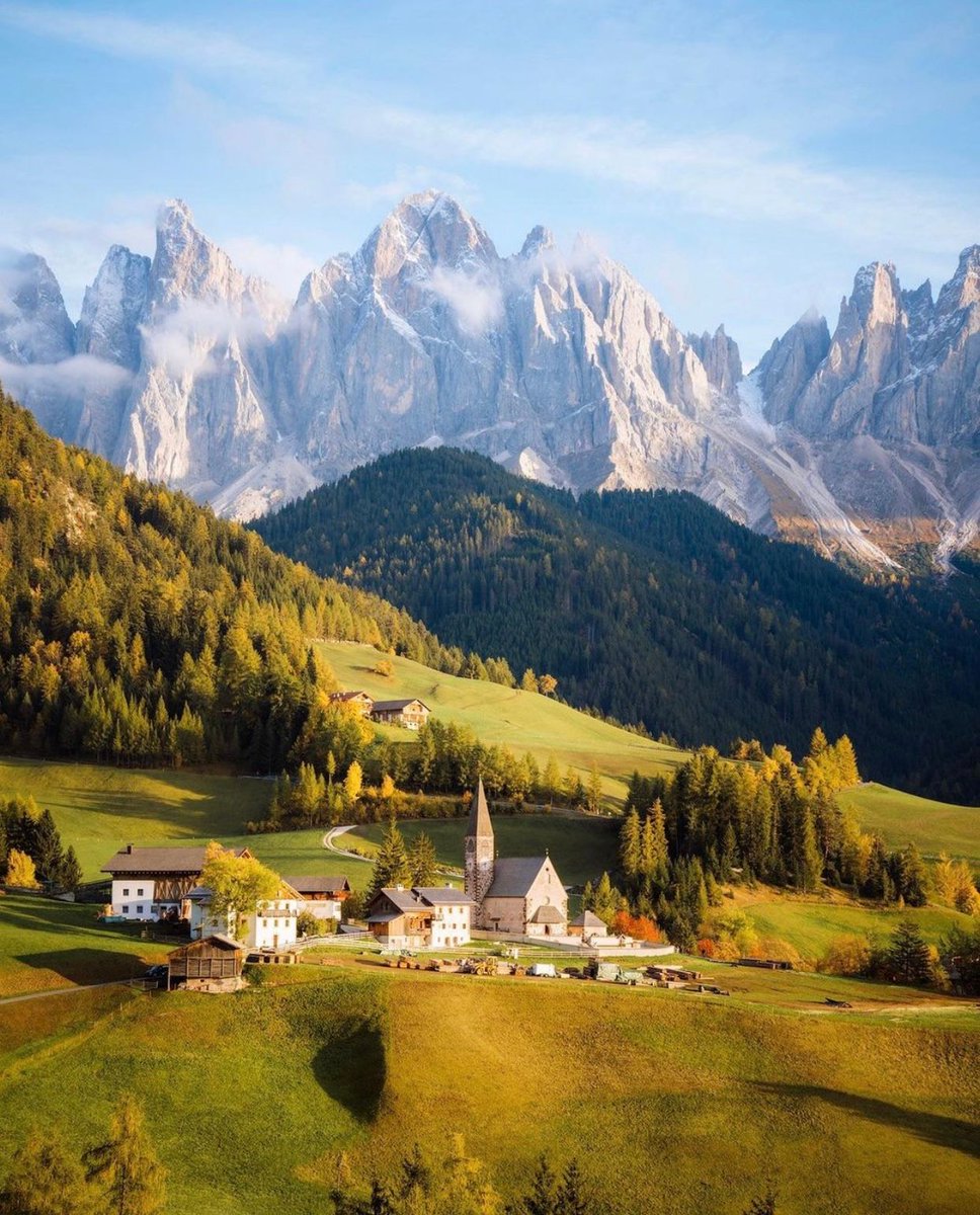 The Dolomites, Italy 🇮🇹
via: renneroaming https://t.co/2yrZY2R5KX