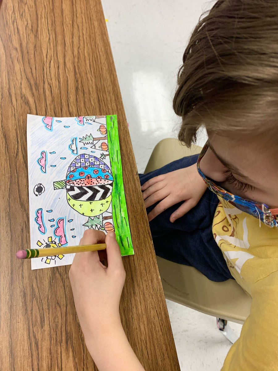ReedArtStudio's tweet photo. Inspired by @romerobritto for this week’s pattern lesson.
Britto-style patterns meet fluorescent/neon colors too! This student was impressed &amp; inspired to learn that Romero Britto has a company that makes custom paint colors just for him. #weloveromerobrittosstyle @AisdElemArt https://t.co/7UlwE88ULQ
