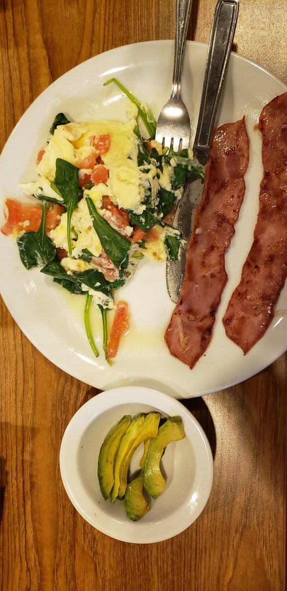 Heavy rain in Florida. Out on job at Trump's neck of the wood. Lake Alfred. Customer happy. Now breakfast at Dennys before the next job at Celebration. Can't wait to get home to watch Australia vs Argentina Rugby. https://t.co/NyIYQD7mCz
