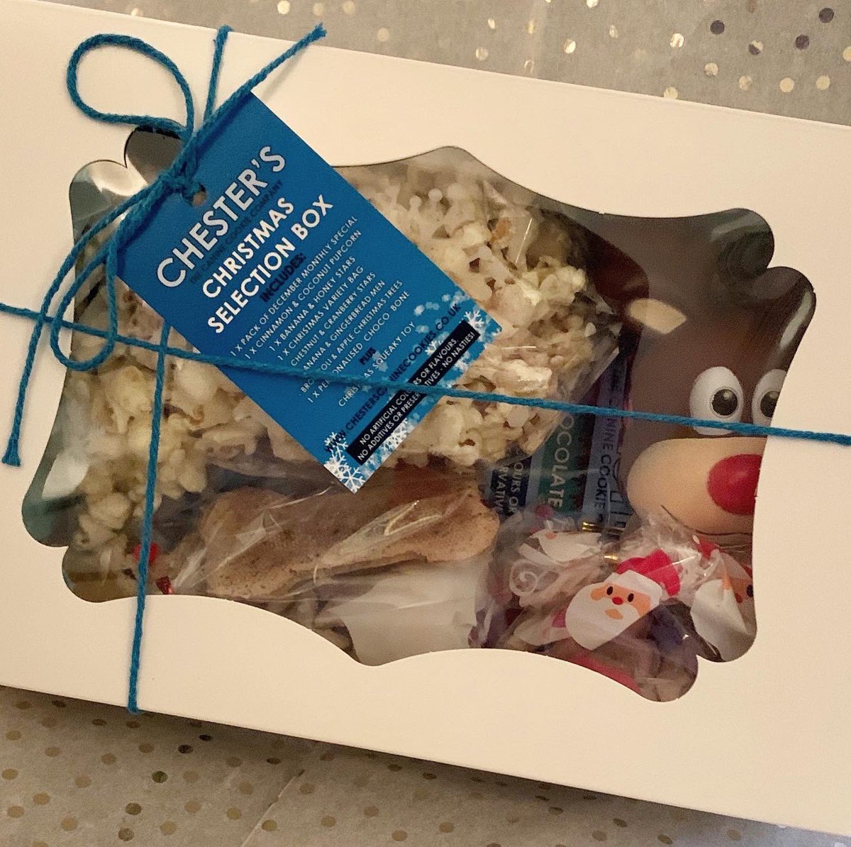 CookiesCanine's tweet photo. Our Christmas selection boxes... not many left!! https://t.co/QdTSKsHYZO