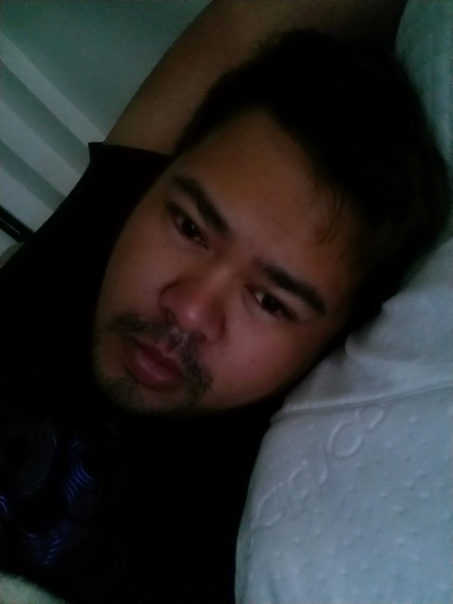 Meron ba dito pwede makausap ngyun . Dm po. Sad moment . Broken heart sa K M.u