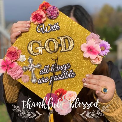 mariah733's tweet image. #Classof2k20 #QuarantinePhotoshoot   #NewProfilePic