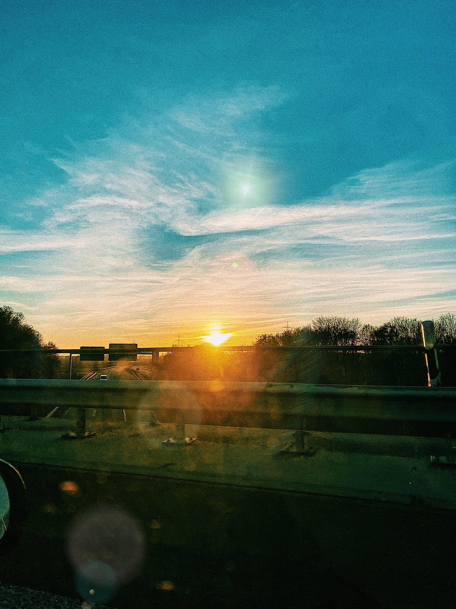 Eroooshh's tweet photo. #sunset 🌅😍 https://t.co/9KVB9WN3qd