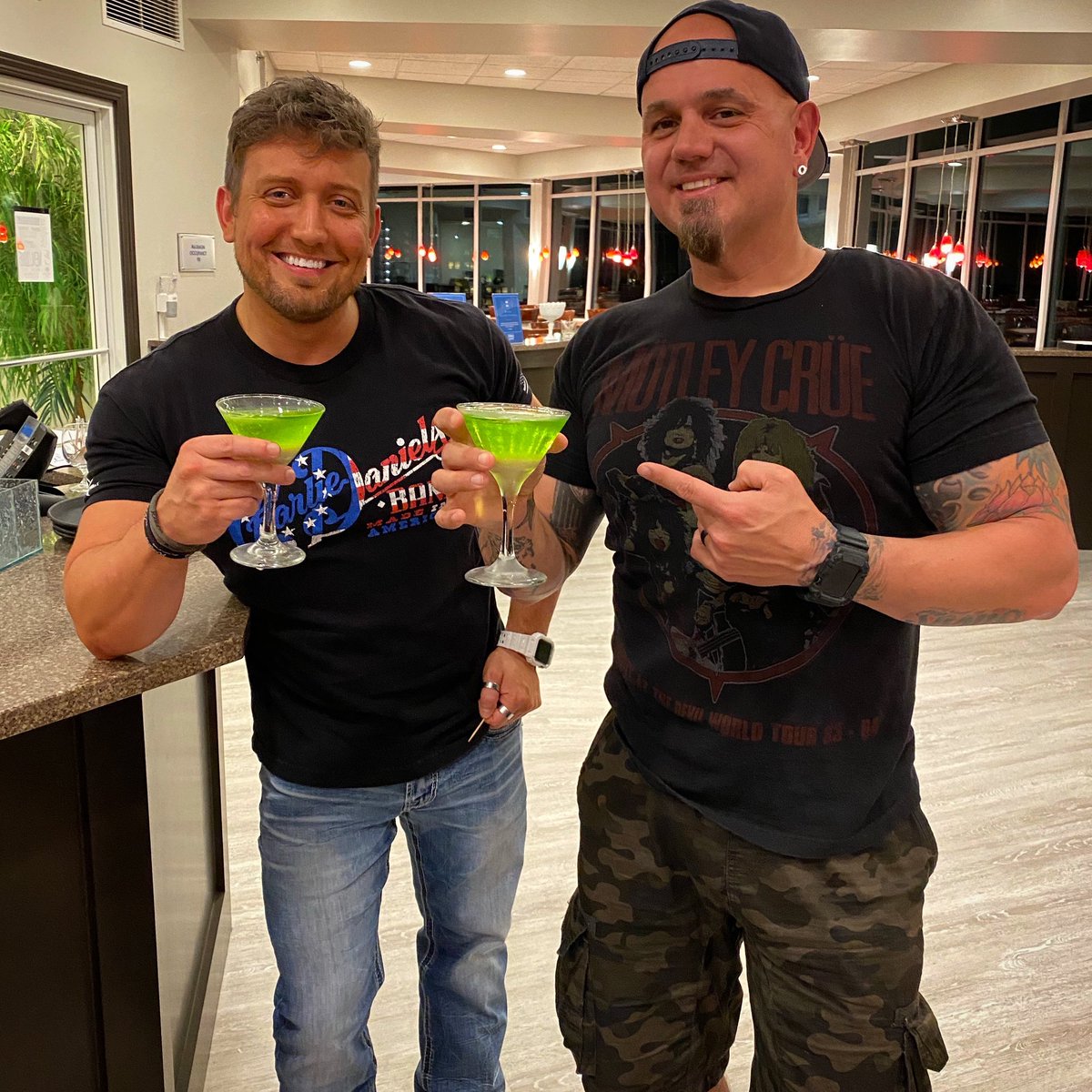 Wraith_Chasers's tweet photo. Hereโs to a killer weekend! ๐๐ป
#WraithTour2020 https://t.co/aW7PR2NPDP