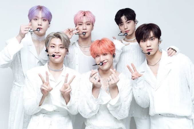 radiokpopway's tweet photo. Coming soon...

#Astro at #TheWeeklyMixtape

https://t.co/S3CTf0mbeS https://t.co/JrhCWaXFmV