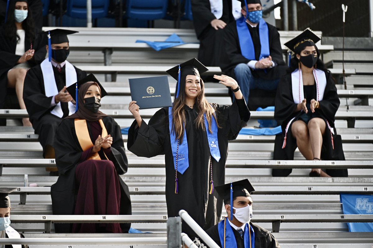 MTSU's tweet photo. Welcome to the #trueBLUE Alumni Family! #MTSU2020 #trueBLUEtogether https://t.co/T5T8IpfOvR