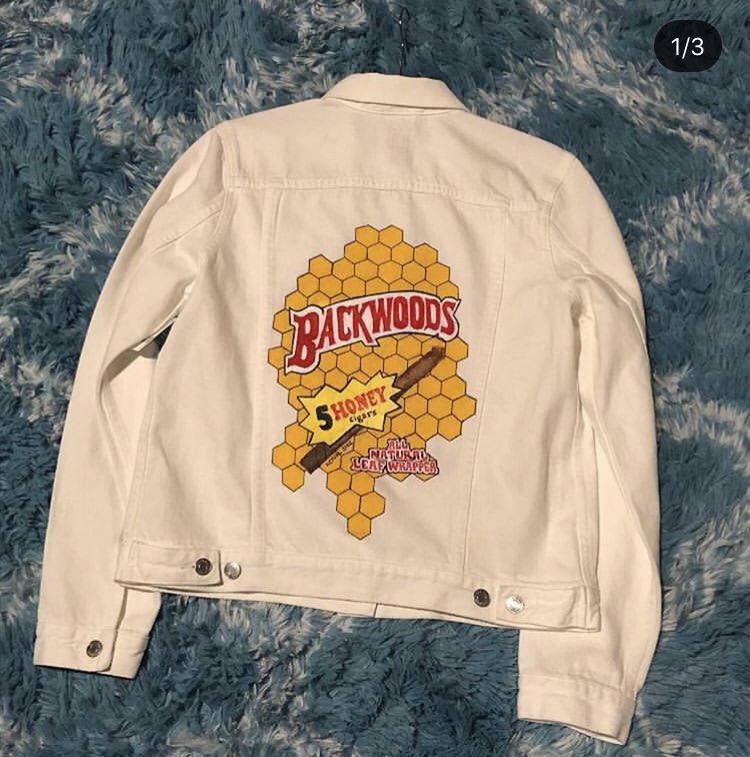 SakinaSabree's tweet photo. @janiaabaniaaaa KUSTOMCANVAS on Instagram🎨
I HAND PAINT CLOTHES & SHOES
#NoSprayPaint #NoAirBrush #NoStencils https://t.co/kFEEEDeYh1
