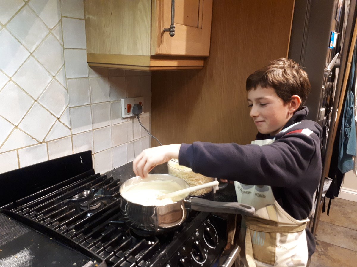 HelenLeedham's tweet image. Next step is to fold in the cheese. Child is perplexed why I'm "speakinng funny' and calling him David #SchittsCreek #foldinthecheese