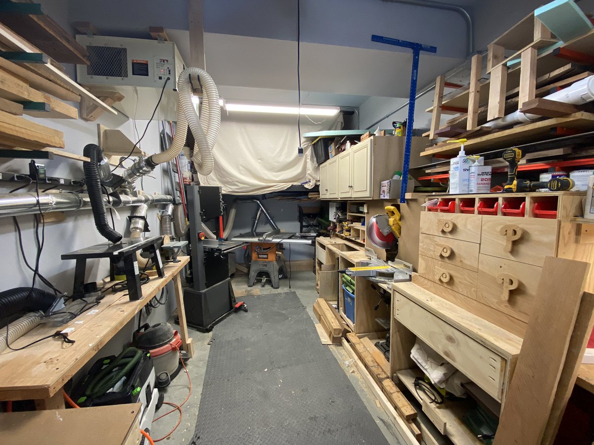 MrMontagna's tweet photo. Back in the shop for some #woodworking therapy! #MyMakerspace #GarageShop https://t.co/ZsAmSw5DXm