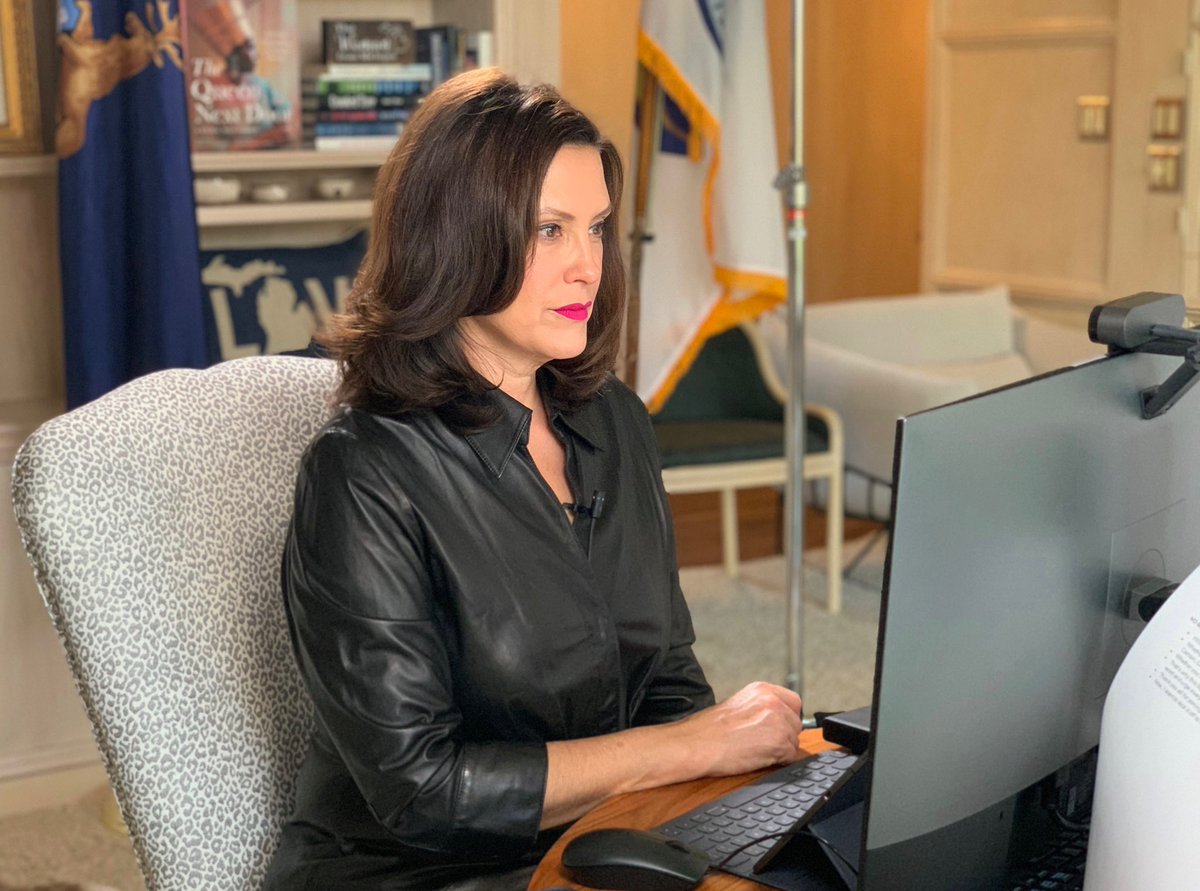 MichiganDems's tweet photo. Where were Michigan's lawmakers when the state broke its record for daily cases of COVID-19?

LEFT: Governor @GretchenWhitmer met virtually with other governors to coordinate their response.

RIGHT: GOP leadership jetted off to D.C. to stroke Trump's ego and sip Dom Pérignon. https://t.co/4FxgMd6xrY