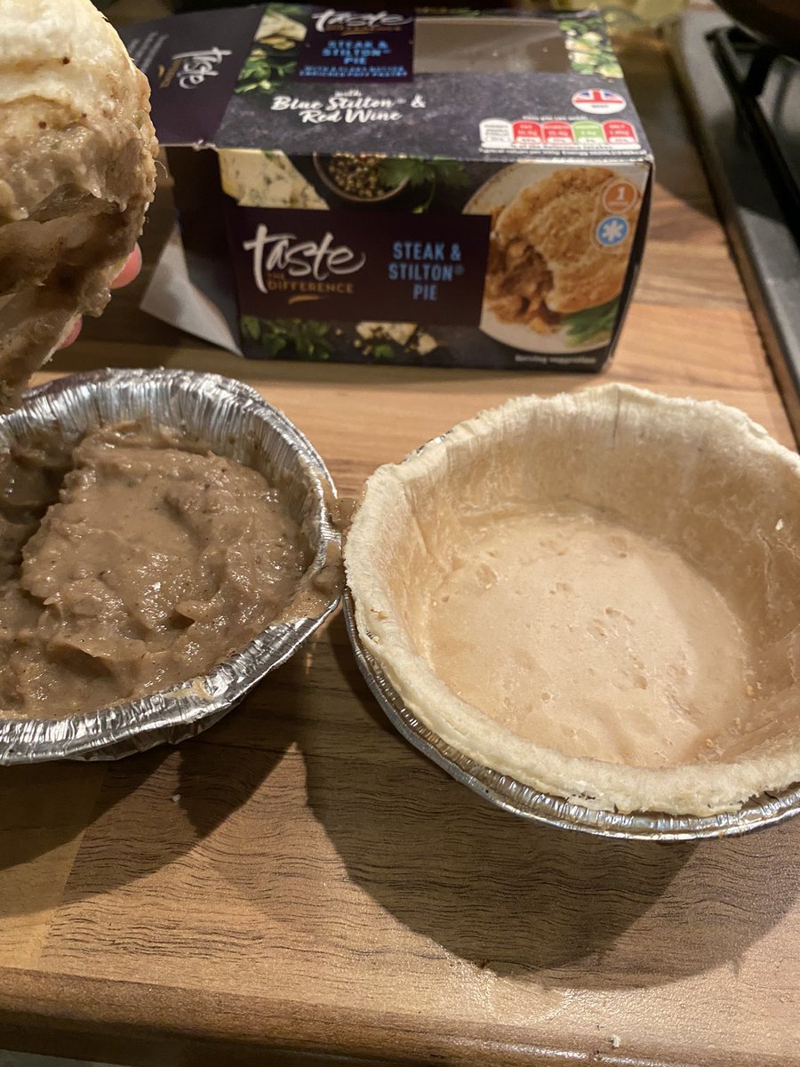 jameswhart's tweet photo. @sainsburys my pie seems to have come deconstructed tonight. Guess something went wrong in the factory https://t.co/citXgY84nW