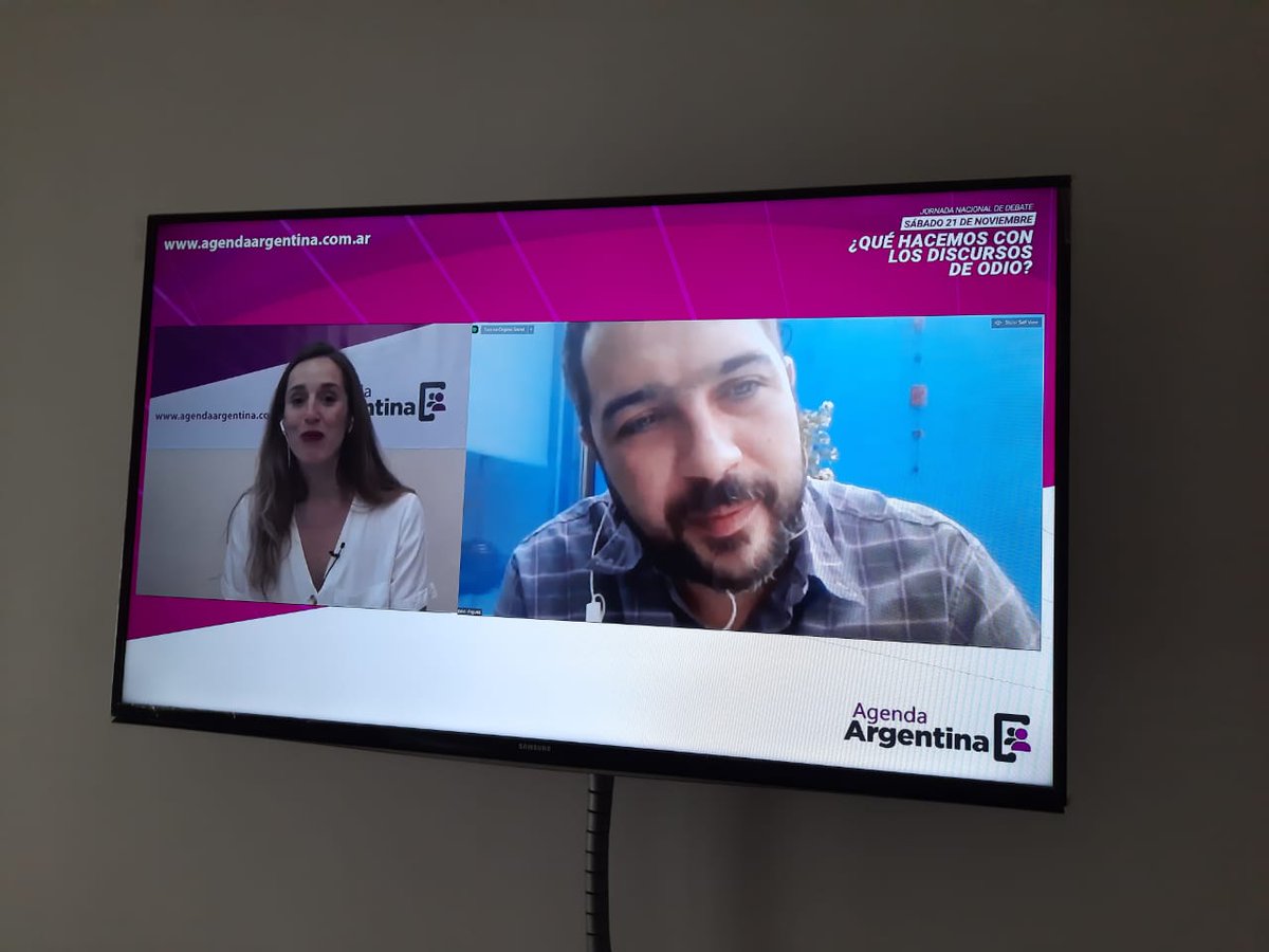 LuciaGerson1's tweet photo. Foro de @agendarg, ¿Que hacemos con los discursos de odio?. Arrancamos con @mudofm @fmboedo @EvitaCABA https://t.co/g99WrGpk97