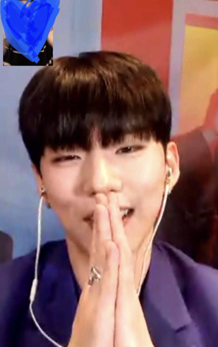 sobanggcha's tweet photo. 201114 / withdrama video call fansign with Kihyun (aka the loml): a thread

In honor of his birthday I’ve decided to stop procrastinating and finally post. 💕 https://t.co/sNhwYBqrYV