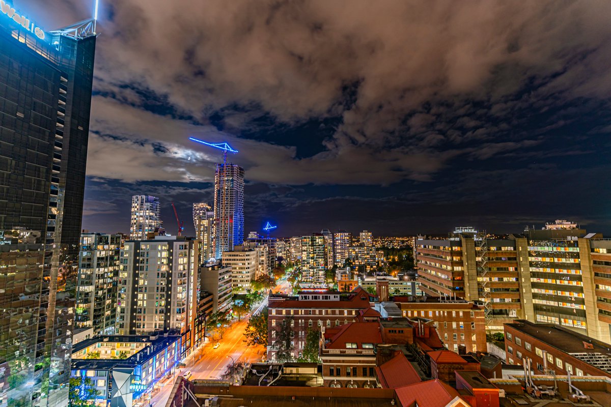 NateValeriote's tweet photo. Vancouver city at night
#NightPhotography #vancouver #sityscape @ThePhotoHour @StormHour @LensAreLive @PicPublic https://t.co/O8bIk1C6lr