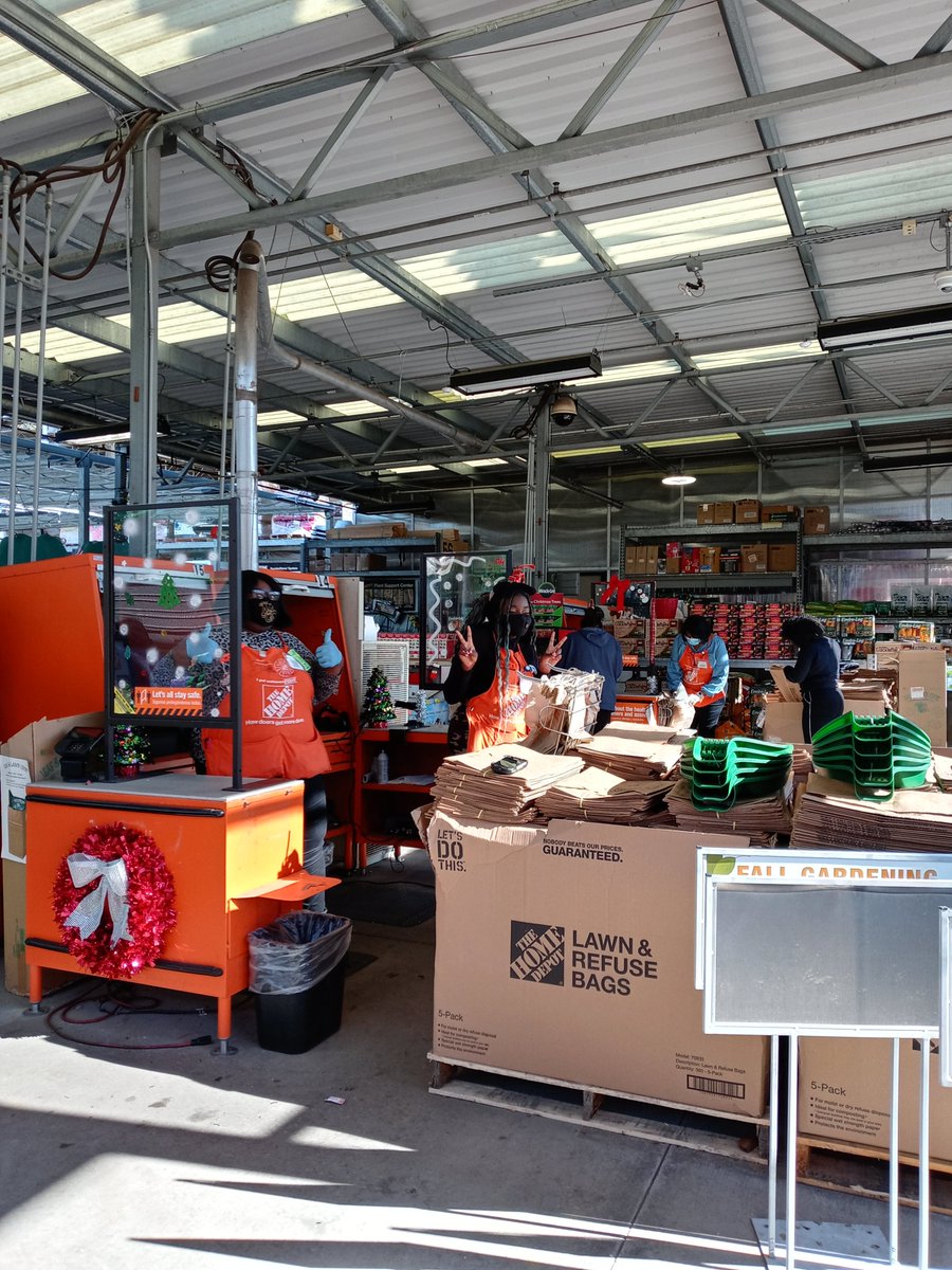 It's officially Christmas tree season! Cashiers are up and ready <a href="/1749/">1749</a>