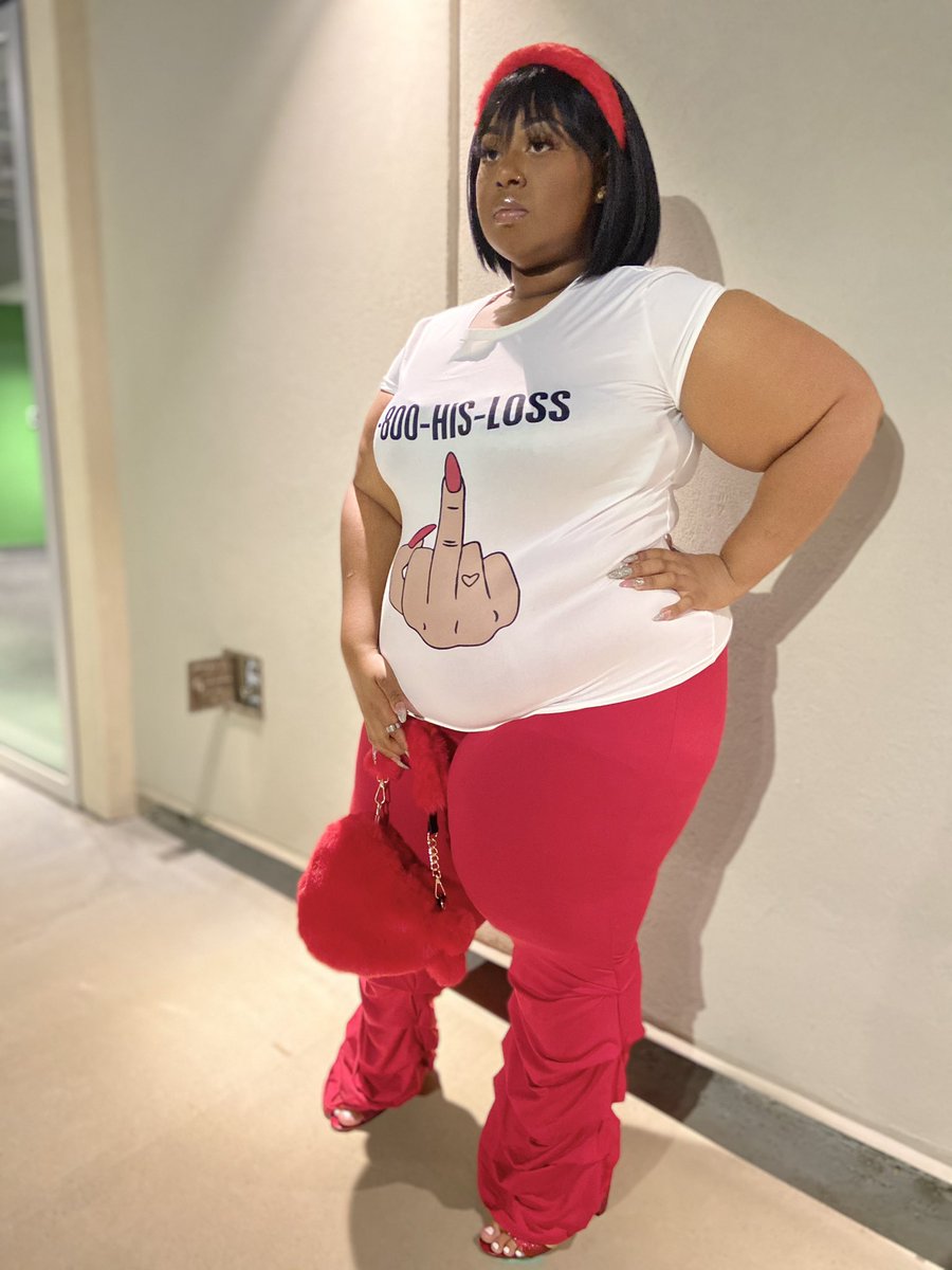 ReesaGhe_'s tweet photo. ‼️ It’s Launch Day ‼️

1-800-HIS-LOSS 

1️⃣1️⃣/2️⃣1️⃣
•
( C E O of IAD Apparel) 
⬇️⬇️⬇️⬇️
•
•
Outfit: 
IAD Apparel ( Its A Deluxe + ) 
@iadapparelplus 
•
•
•
#FBoyFree #FBoyFreeOkkurrr #ImAlwaysAWinner 
#CEO #SwipeRight https://t.co/8uMwMMSJXb