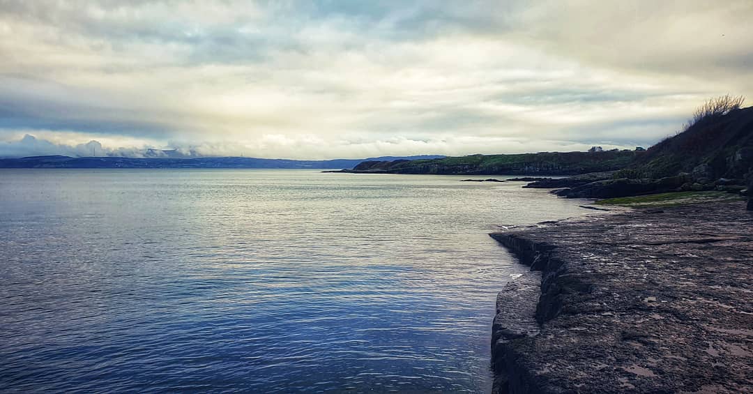 stephiemc07's tweet photo. Todays muddy stomp 🌥 #today #novemberevening #eveningskies #eveningviews #myviews #moelfre #moelfrebeach #Anglesey #Wales https://t.co/Npt5bt9oVe
