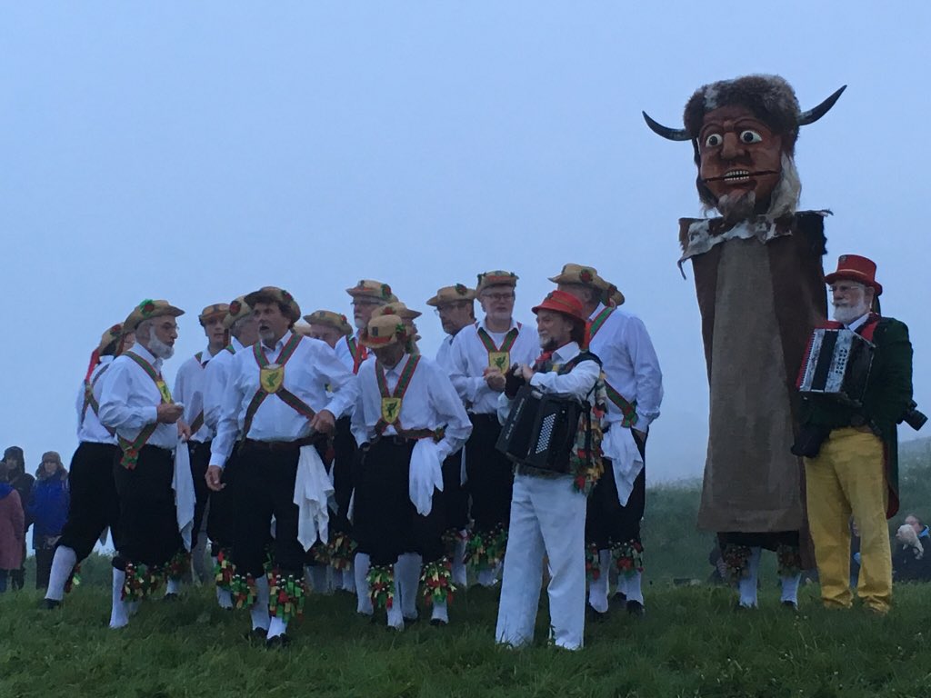 DorsetFox's tweet photo. @awdorset @DorsetMuseum #MayDay at dawn and @WessexMorrisMen take their #Dorset #Ooser up to the #FryingPan earthwork above the #CerneGiant - toasted by the #BeltaneBrew from @CerneBrewery made from herbs picked by locals https://t.co/c34QbsUytP