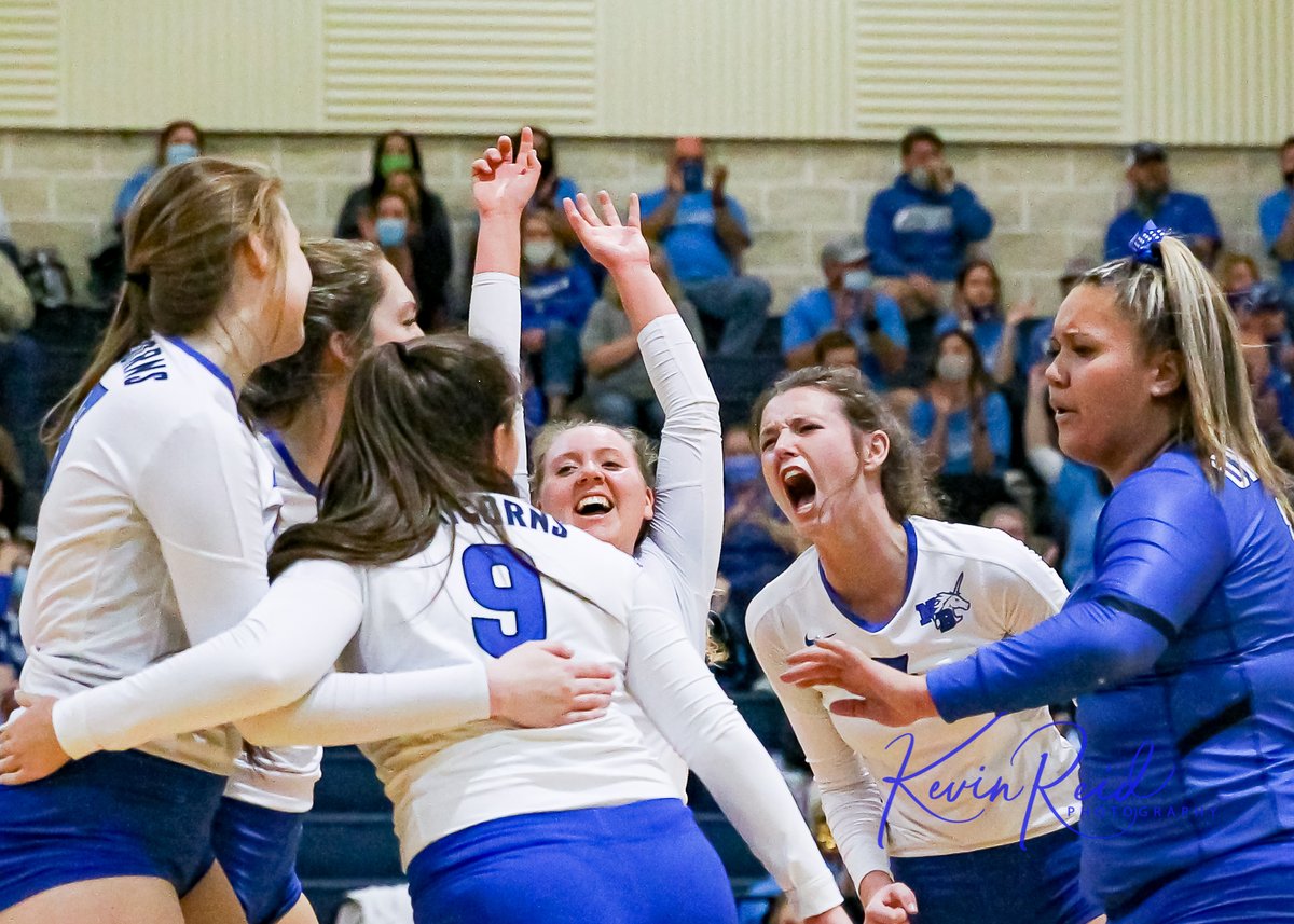 Kevinreidphoto's tweet image. Unicorns close out another successfull season against Clark in the playoffs. To see the entire gallery visit KevinReidPhotography.com
@UnicornVB @rianmillership @MorganBaese @jadebernalll
