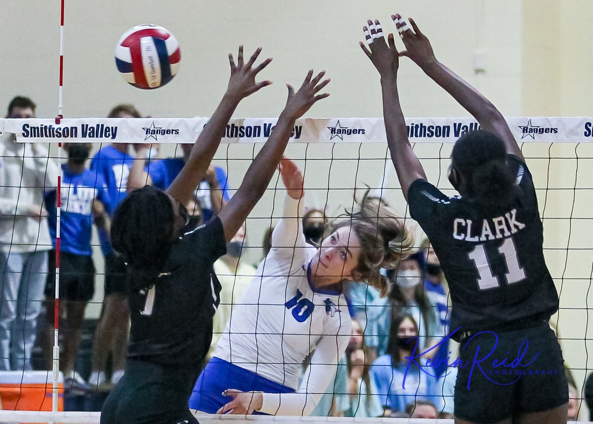 Kevinreidphoto's tweet image. Unicorns close out another successfull season against Clark in the playoffs. To see the entire gallery visit KevinReidPhotography.com
@UnicornVB @rianmillership @MorganBaese @jadebernalll