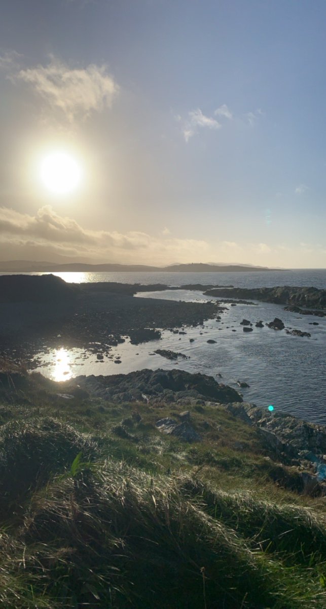 Castlerosse1's tweet image. What a beautiful day in the Kingdom... 🌤

#Kerry #Waitingforyou #novemberdays🍂  

Treat your loved one to a gift voucher this Christmas and let them explore Kerry for themselves 🌎🌟 

Vouchers are valid for 5 years 💌

Book now secure.castlerosse.ie/bookings/vouch…