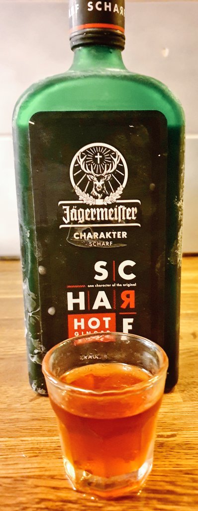 RedRooster77's tweet image. Alleen als &apos;ie ijs- en ijskoud is... #jagermeister #noadd😂