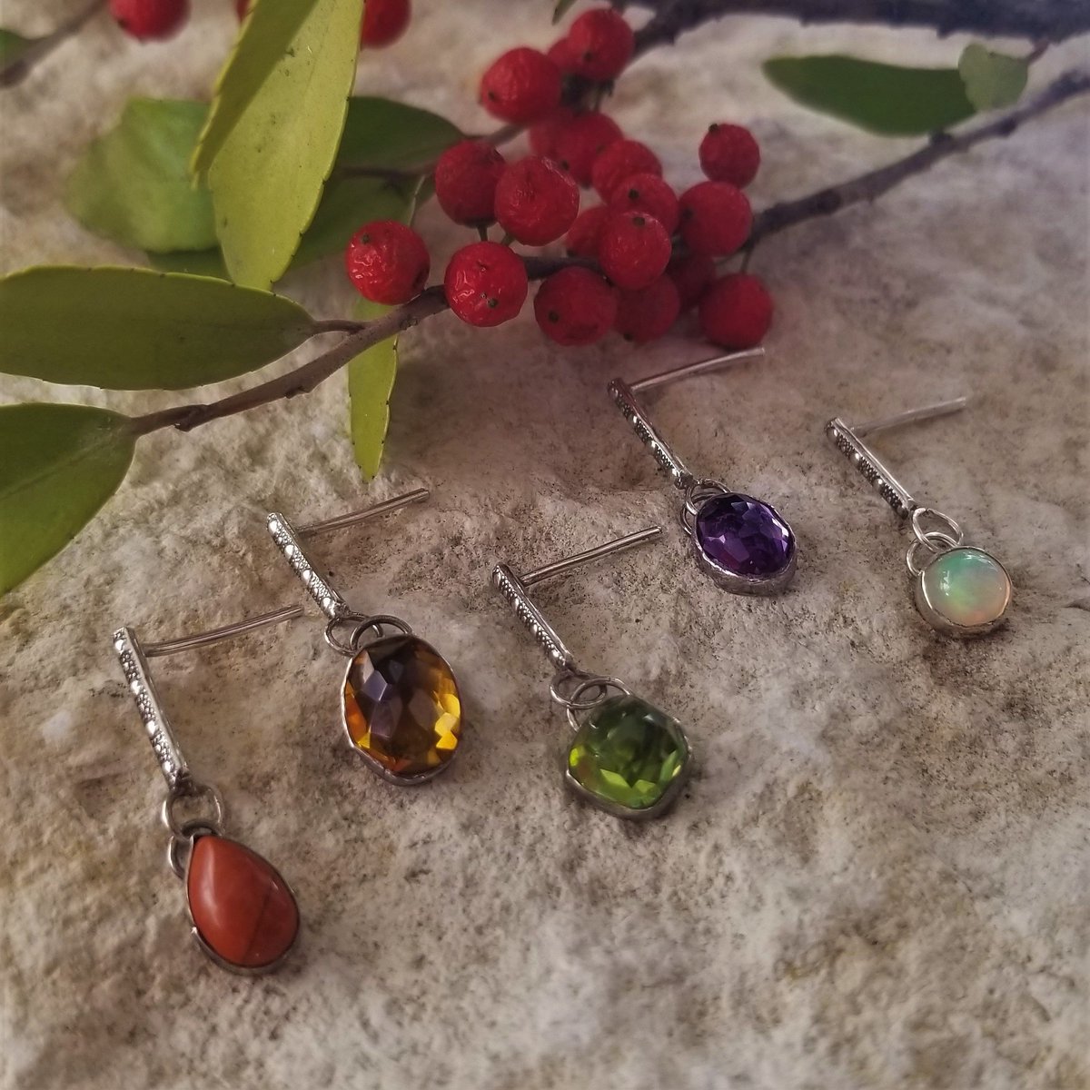 BLaceJewelry's tweet photo. 🌈 A small rainbow of earrings that will be available with tonight's small update! 
11/21 at 6pm CST
https://t.co/P373CLE02o 

#ShopSmall #rainbow #earrings #jewelry #silversmith #artistsontwitter #SmallArtistSaturday #holidays #holidaygifts https://t.co/xEU47YESB5