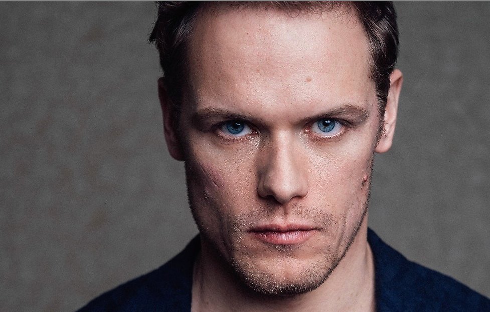 Tuesday treated us with a new old photo of Sam for Esquire Germany, as the lovely  @NWonderland85 let me know! And what a wonderful photo it is!  #SamHeughan  #Esquire