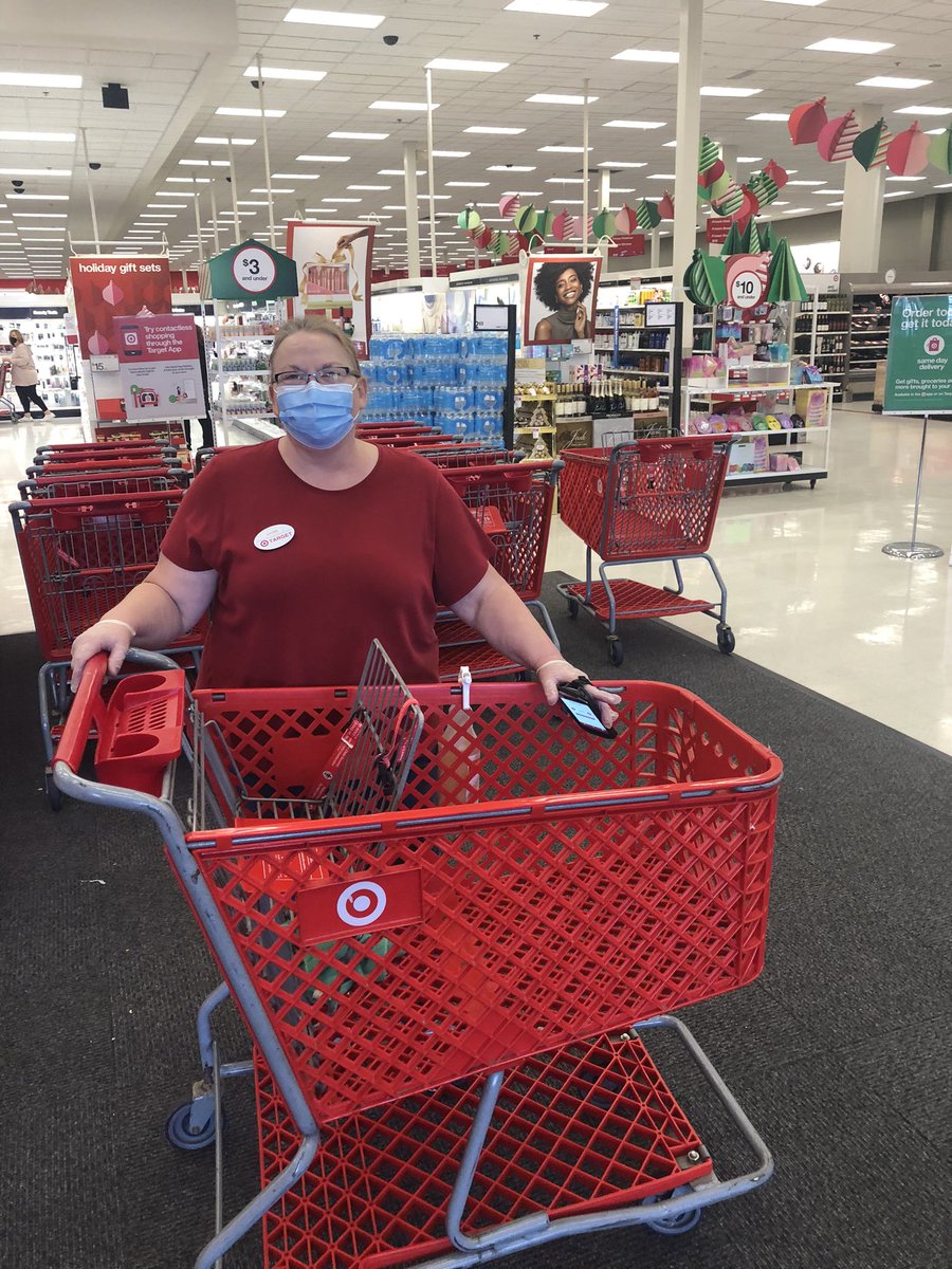 6 months of <a href="/Shipt/">Shipt</a> for FREE?? Shyre loves sharing her favorite circle offers with our guests! #g195joysquad <a href="/garmtgt/">George Armstrong</a> <a href="/servi_nina/">Nina Recupito</a>
