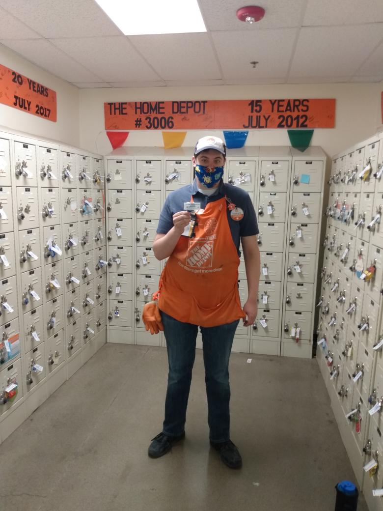 Aaron Shortino (@aaronshortino) on Twitter photo Thank you to all at store 3006 for working safe  #extreme3006 #safetysaturday @3006Chandra Thank you to all at store 3006 for working safe  #extreme3006 #safetysaturday @3006Chandra