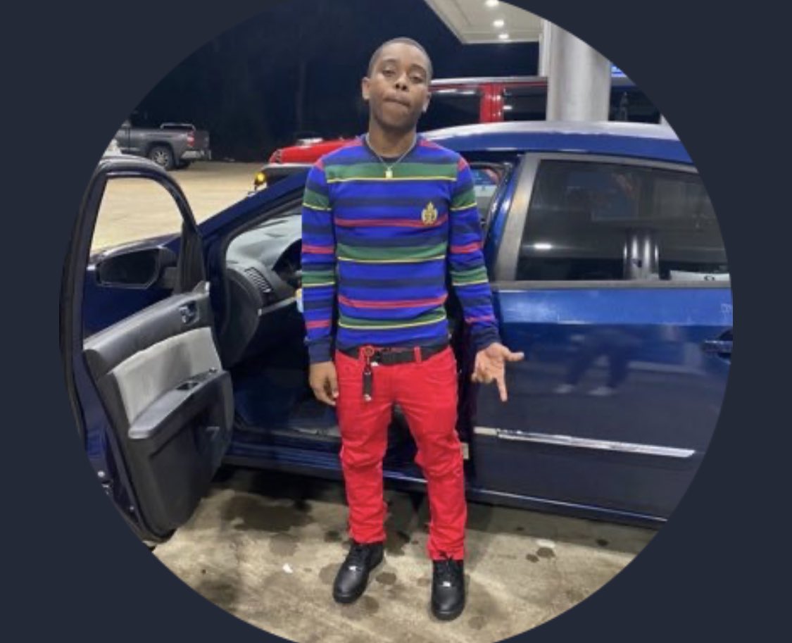 Pakoyrie1's tweet photo. And I said you robbed Crayola 😖 https://t.co/QoO1lo1Yoy