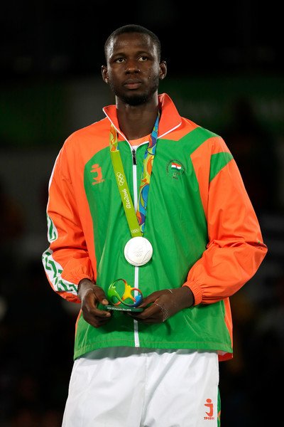 RazakAlfaga's tweet photo. L'un de mes défis relevés dont je suis le plus fier est assurément ma Médaille d'argent des Jeux Olympiques de Rio 2016 #JO2016 , un souvenir extraordinaire. #MeetTL227 https://t.co/tQfcrW1adz