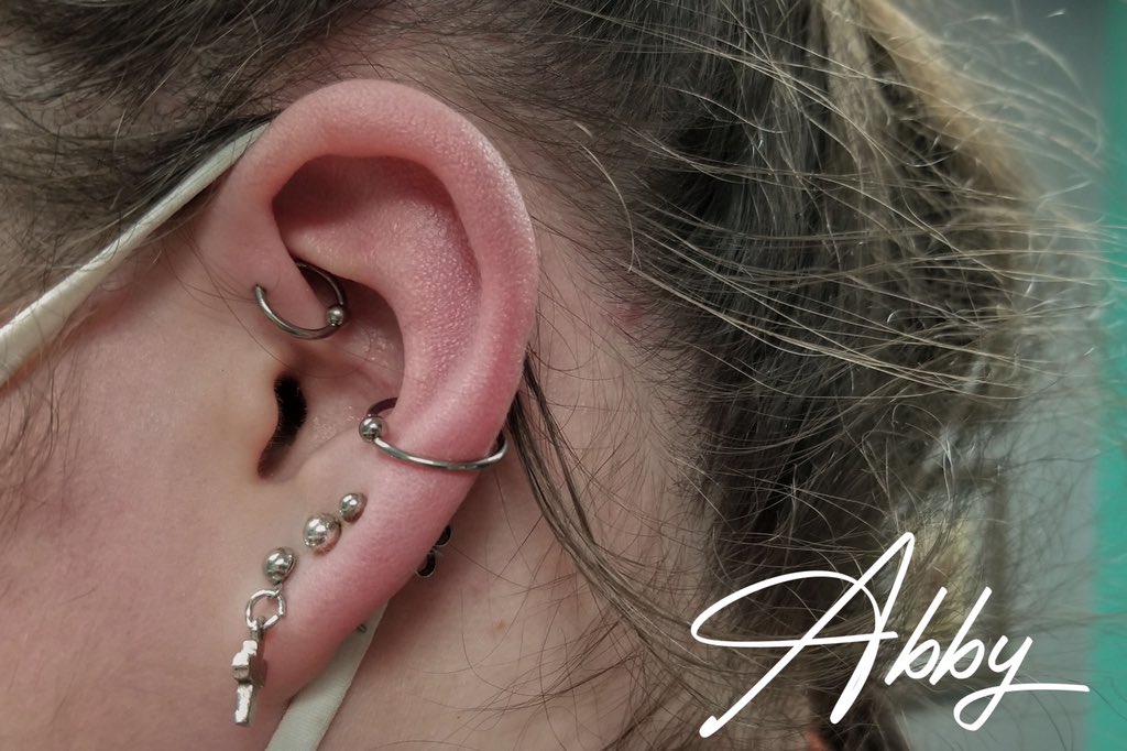 timelessWI's tweet photo. Check out these awesome conch and forward helix piercings with titanium hoops our piercer Abby has done today! If you’re looking for a new piercing or some new jewelry shoot us a message!! https://t.co/luK6GnCe6k
