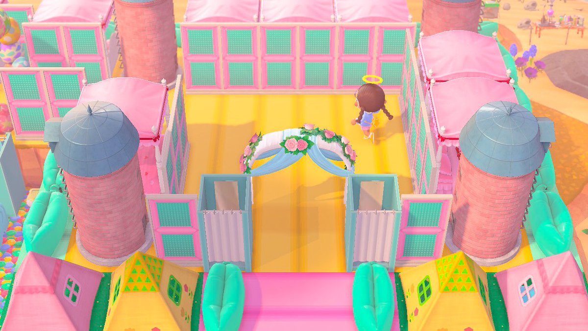 KenzoCrossing's tweet photo. I made a huge bouncy house! Complete with a slide and ballpit!🎪 https://t.co/9SDSyhoxOU