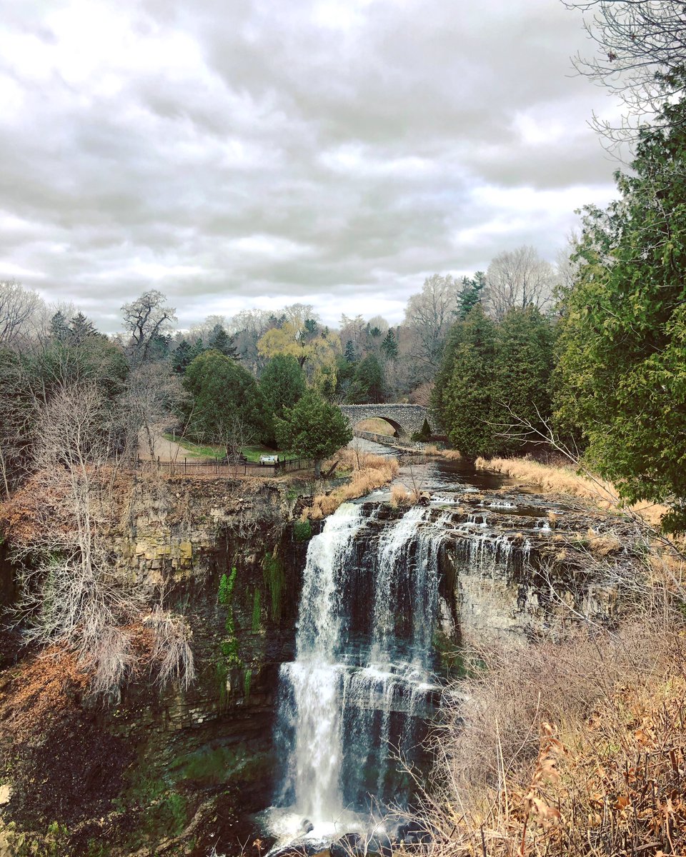 emilysradio's tweet photo. When the tourists are all gone and you can finally enjoy the nature in your neighborhood! #feelsgood #webstersfalls https://t.co/zCoXh5n8Y7
