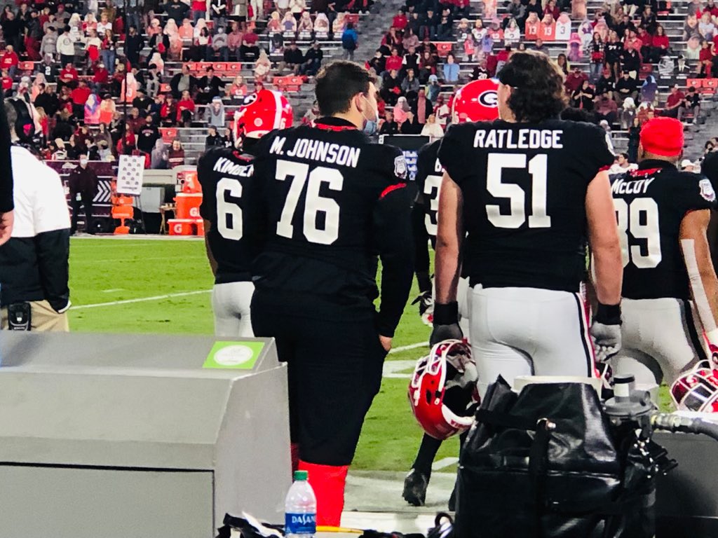 Look who we spy on the sidelines tonight! We are proud of you @milesjohnson_78 ! 🔴 ⚫️ 🐶