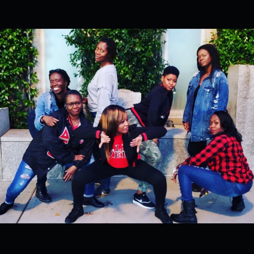 ItsTracyRoss's tweet image. Hanging out in the Queen City with my line sisters for our Deltaversary  tonight🐘
#21Years 
#Fall99
#AlphaLambdaChapter
#DeltaSigmaThetaSororityInc