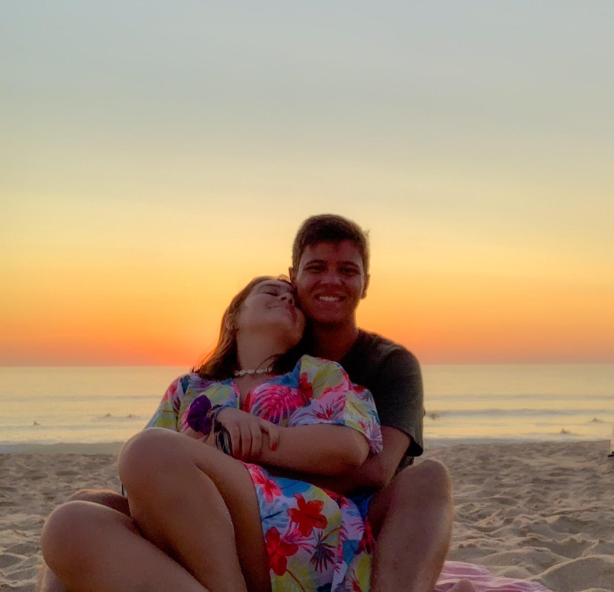 guizasso124's tweet photo. Name a better duo, I will wait. ❤️ @catamateuss https://t.co/SRPDTIZE1R
