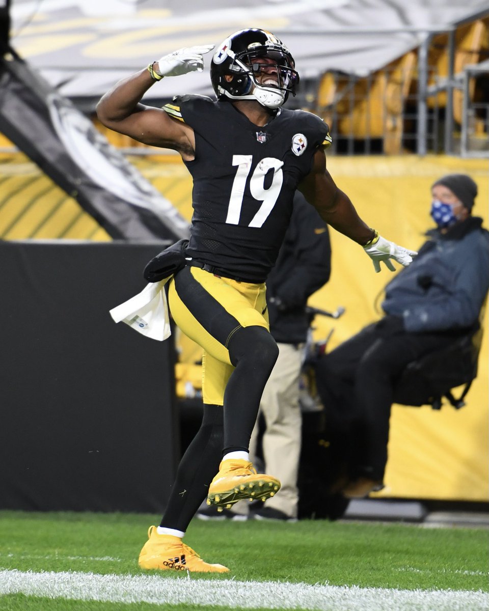 TeamJuJu's tweet image. Landed in Jacksonville 🛬 , back at it tomorrow! Let’s gooooooooo!! 🔥 #HereWeGo